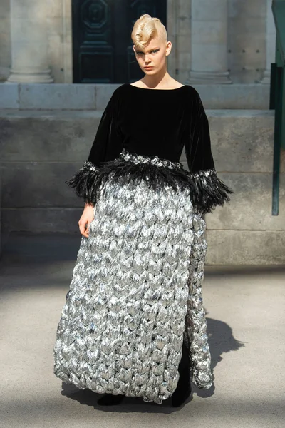 Look 52